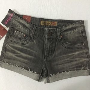 ❤️Short shorts, Jean shorts, very cute on.